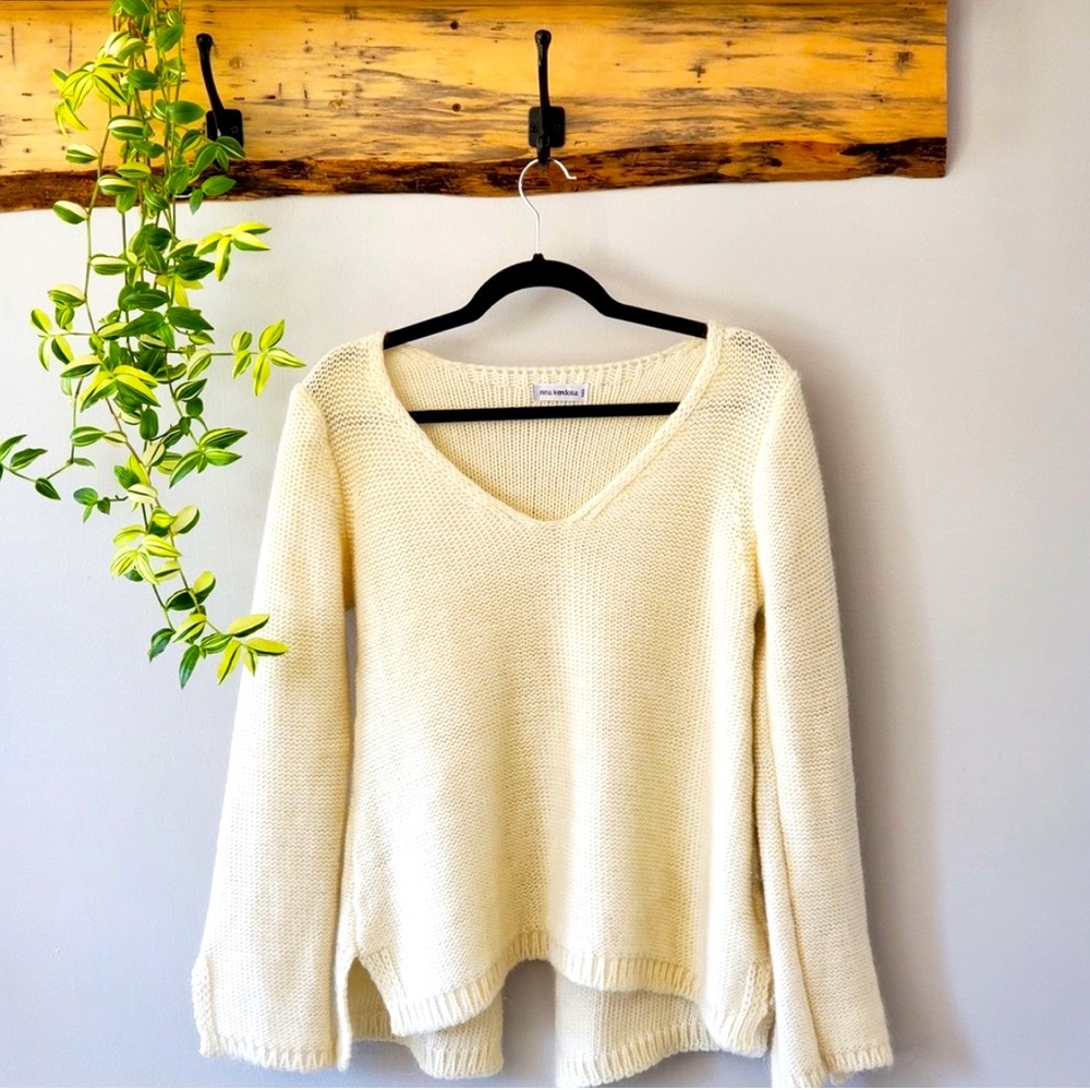 White sweater from Paris France, made in Italy